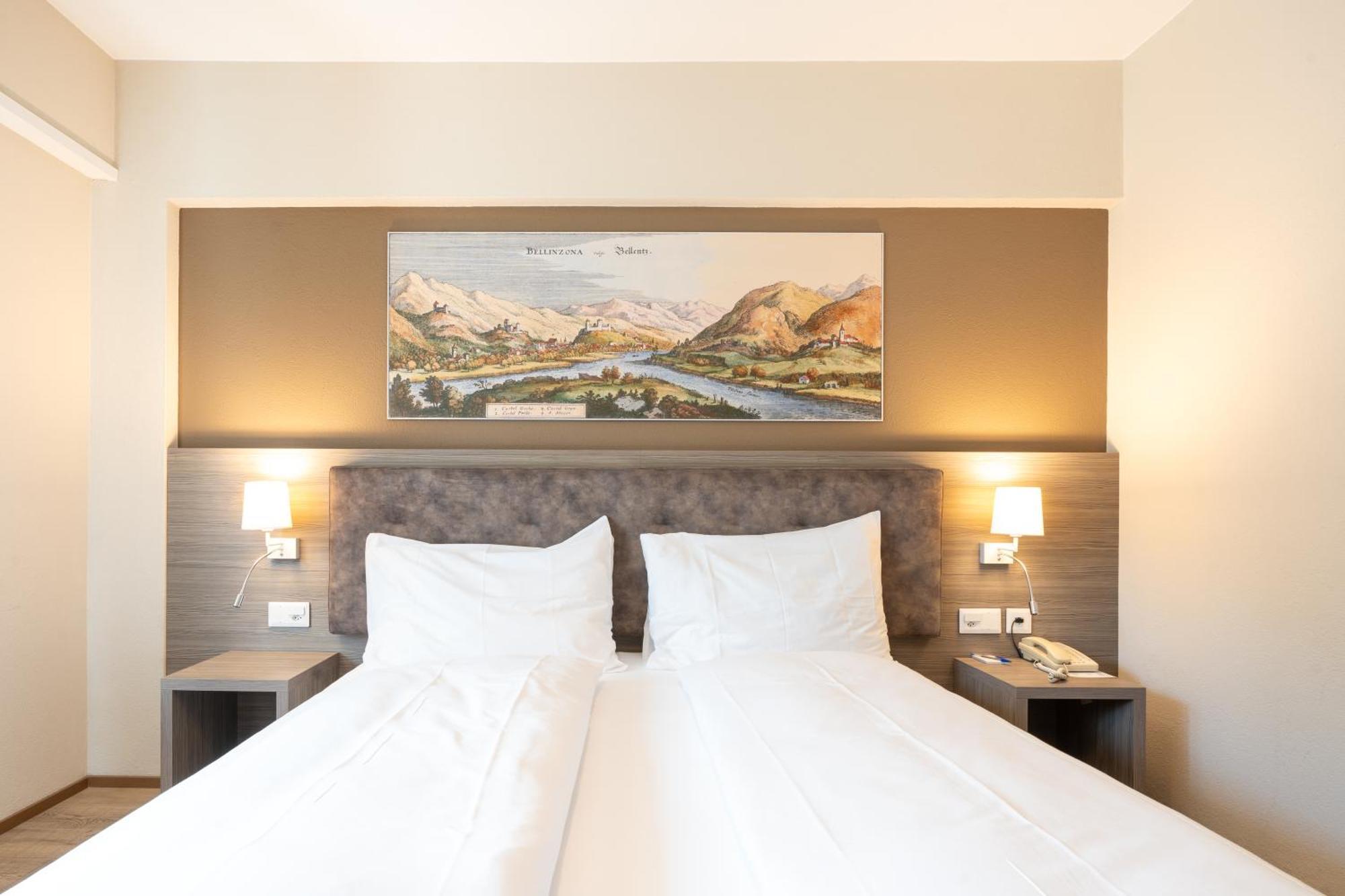 Hotel Unione เบลลินโซนา ภายนอก รูปภาพ